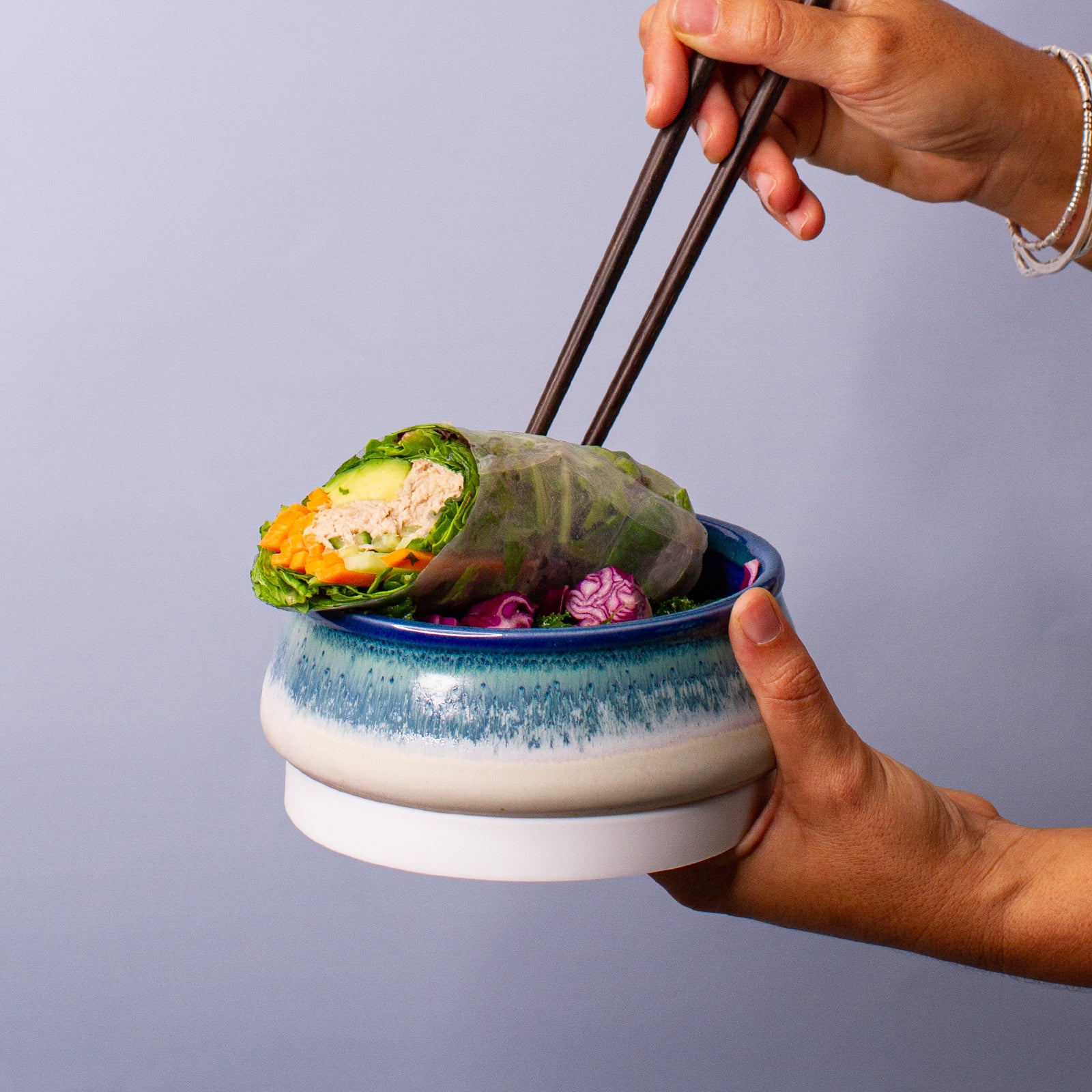 Ocean Lunch Container Large in hand