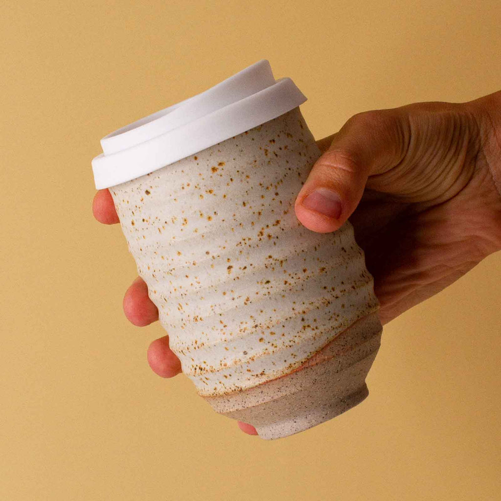 Ceramic takeaway coffee cup sandy ripple 12oz